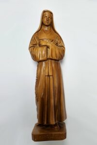 Statue sainte Marguerite Marie Alacoque 22 cm – Marron